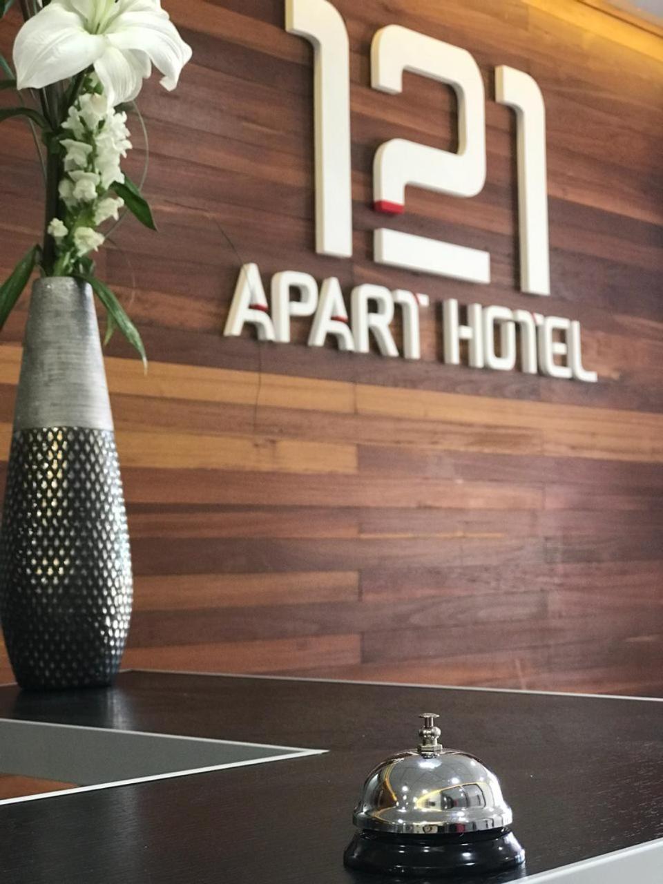 Illia 121 Apart Hotel Neuquén Екстериор снимка