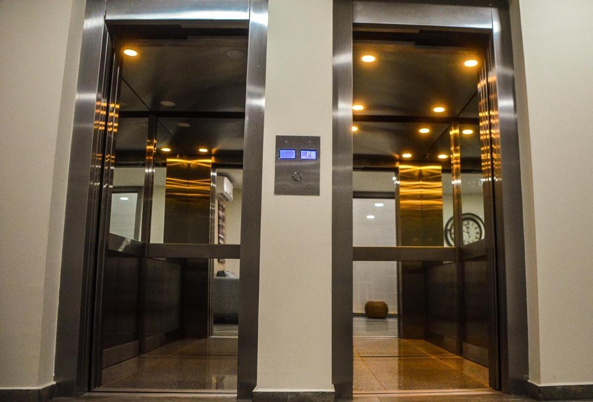 Illia 121 Apart Hotel Neuquén Екстериор снимка