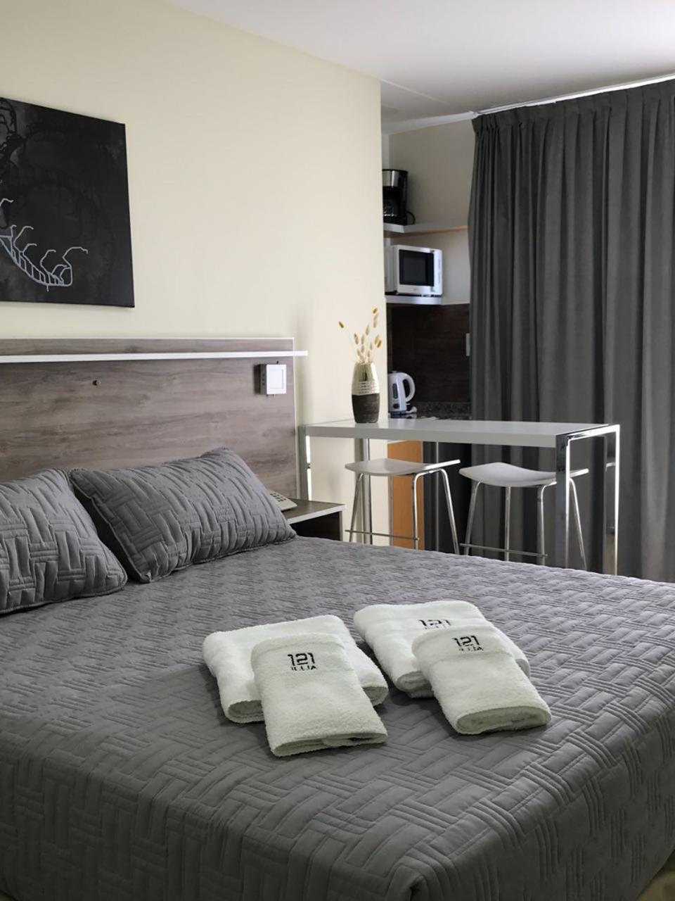 Illia 121 Apart Hotel Neuquén Екстериор снимка