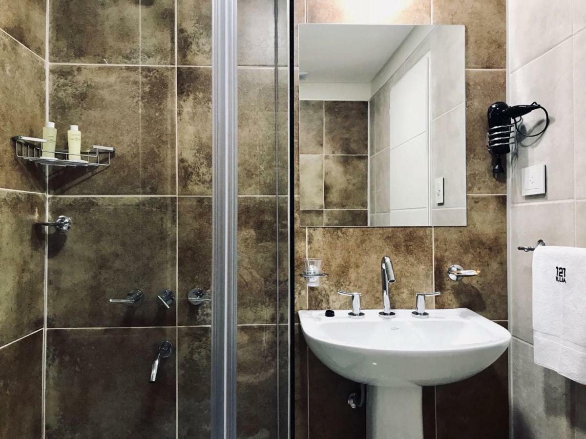 Illia 121 Apart Hotel Neuquén Екстериор снимка